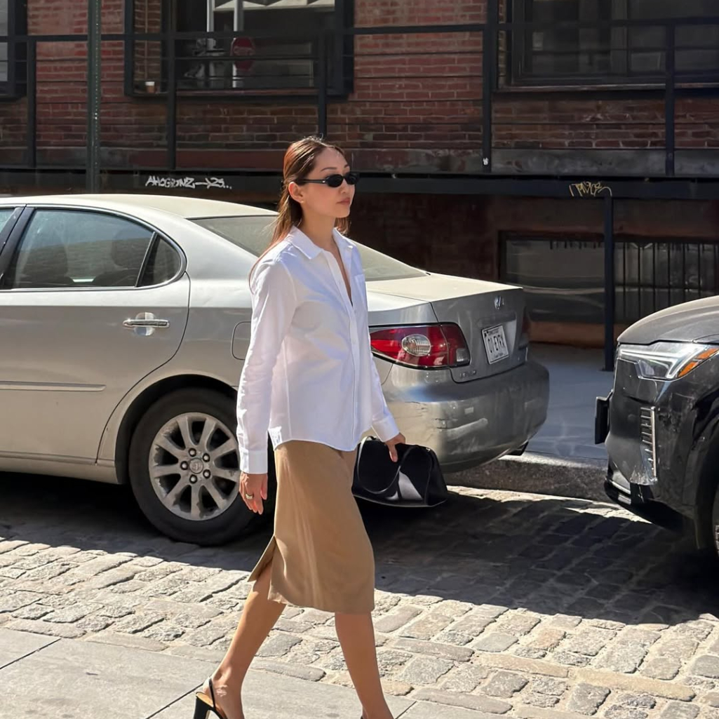 Tο κόλπο για να μην λερωθεί ποτέ ξανά ο γιακάς σου με makeup – Το απρόσμενο προϊόν ομορφιάς που θα σε σώσει