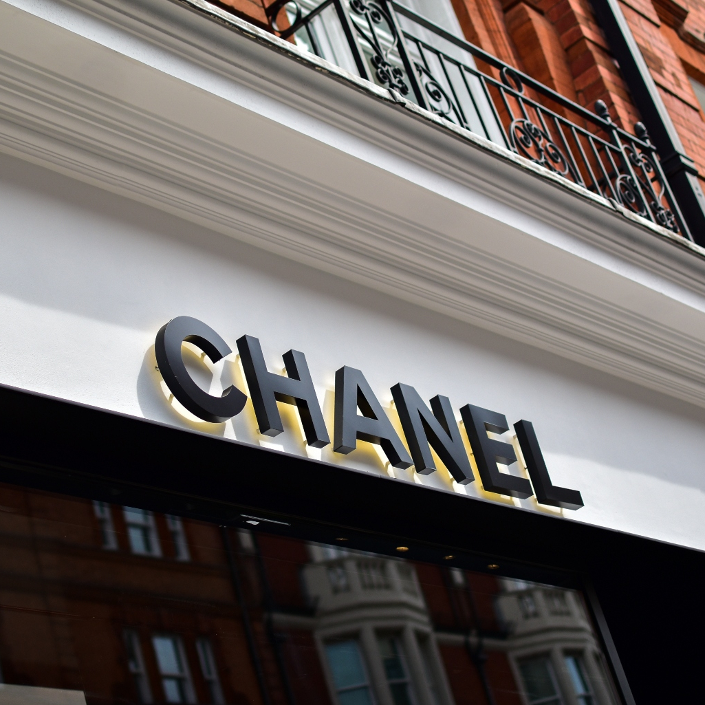 Η Chanel «χρυσώνει» τους ιδιοκτήτες της - Ποια είναι τα αδέρφια Βερτχάιμερ