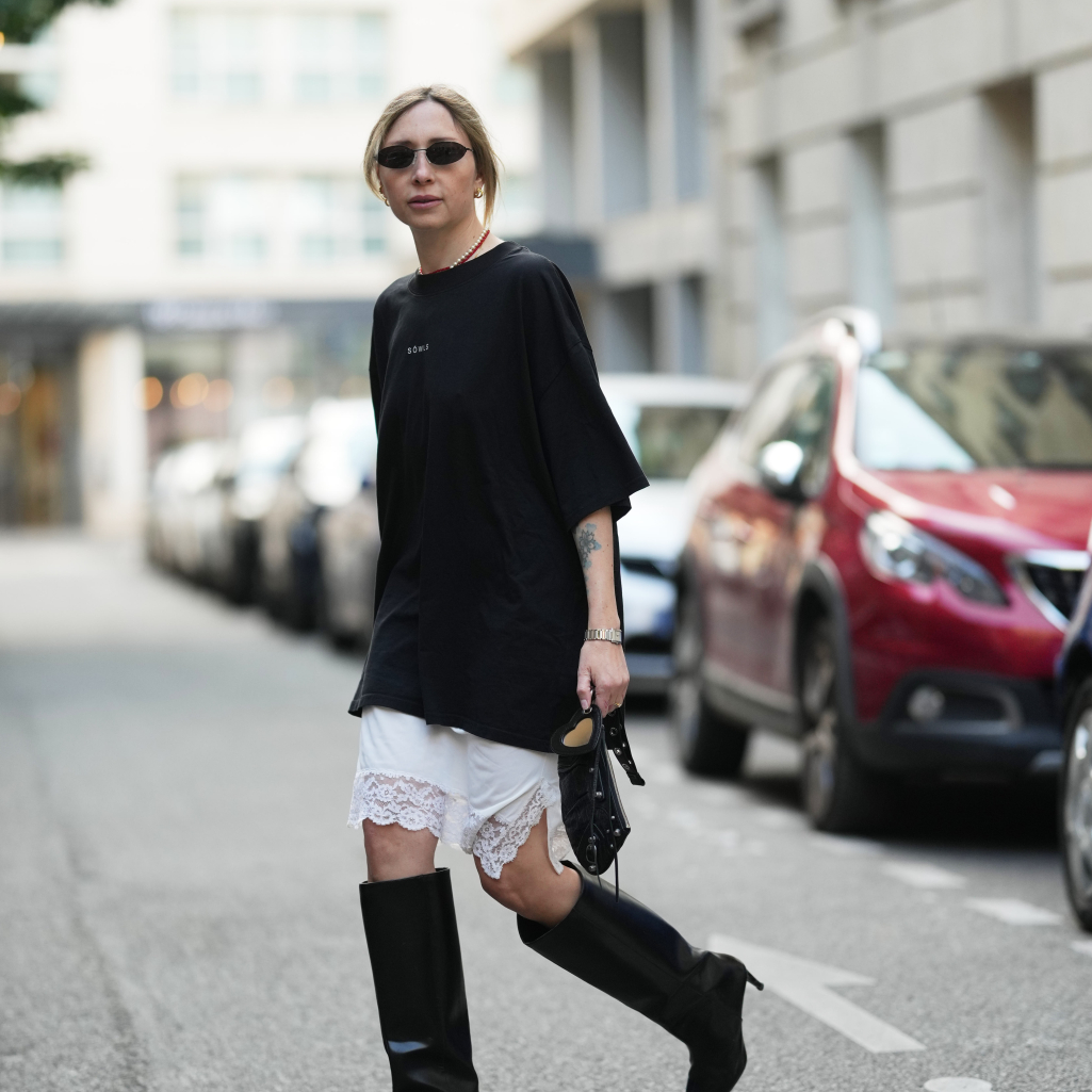1 μαύρο t-shirt, 7 διαφορετικά looks – Πώς με ένα basic θα δημιουργήσειες αμέτρητους συνδυασμούς 