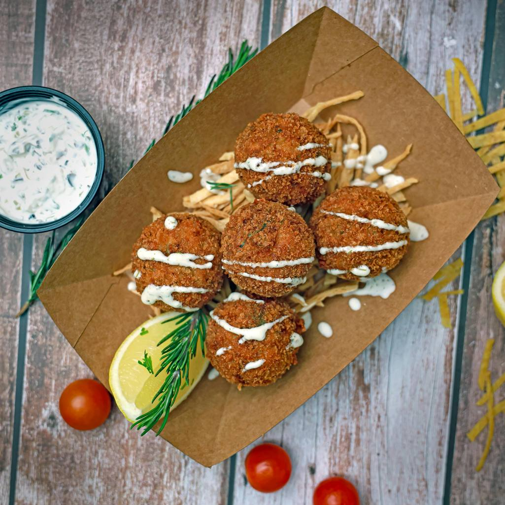 Αυτά τα κεφτεδάκια σολομού στο air fryer θα τα φτιάχνεις ξανά και ξανά