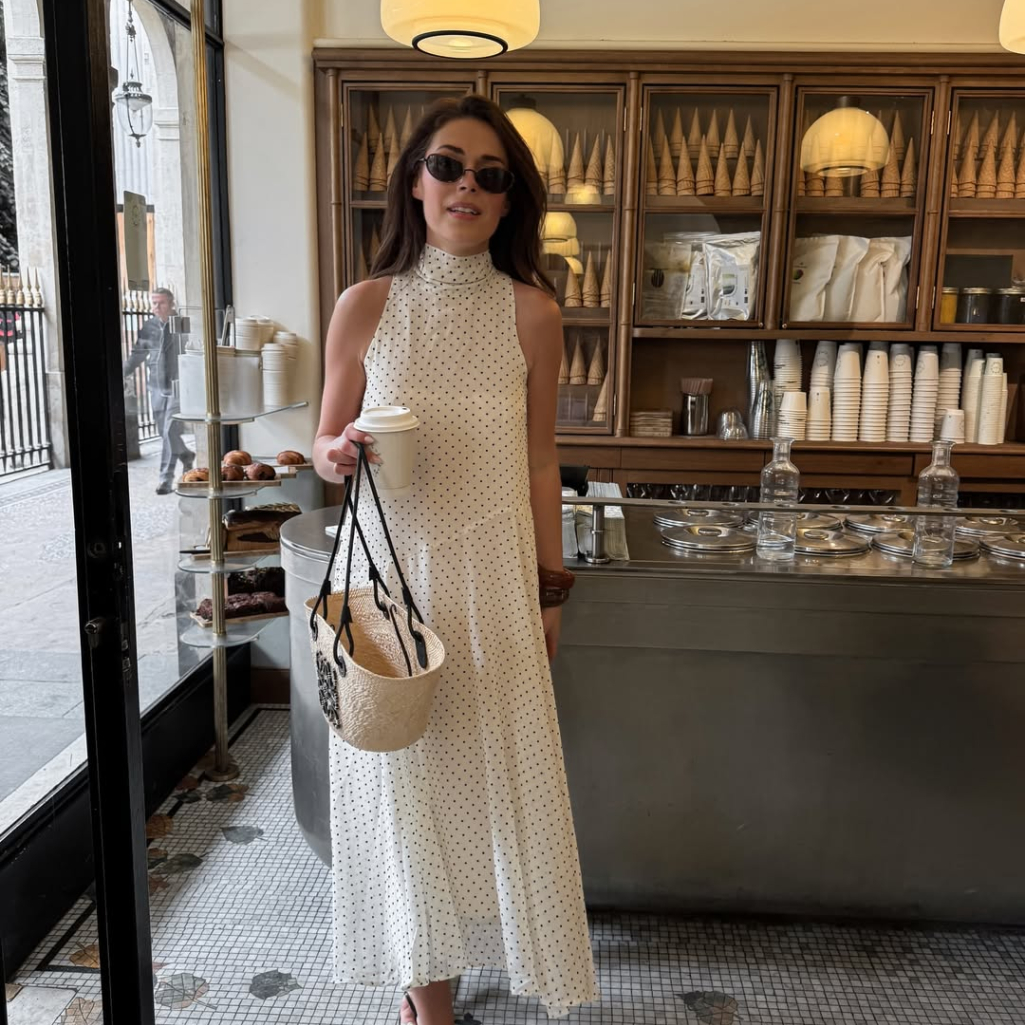 5 raffia τσάντες από τα Zara που θα κρατήσεις από την πόλη έως και τις διακοπές 