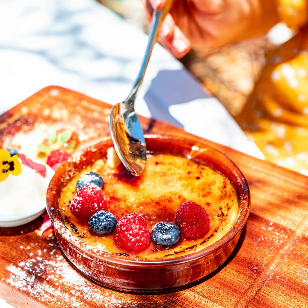 Πώς να φτιάξεις crème brûlée σαν σε γαλλικό εστιατόριο