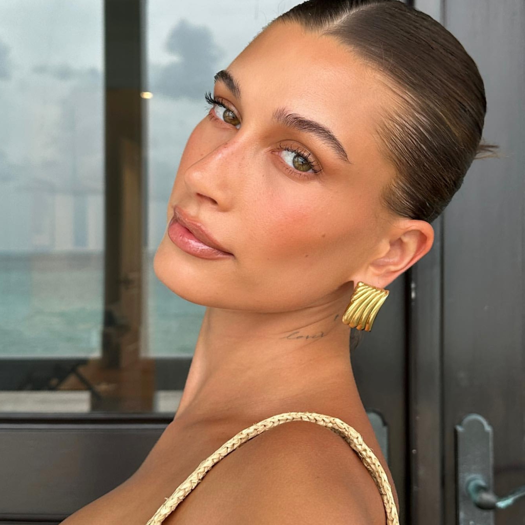 Hailey Bieber