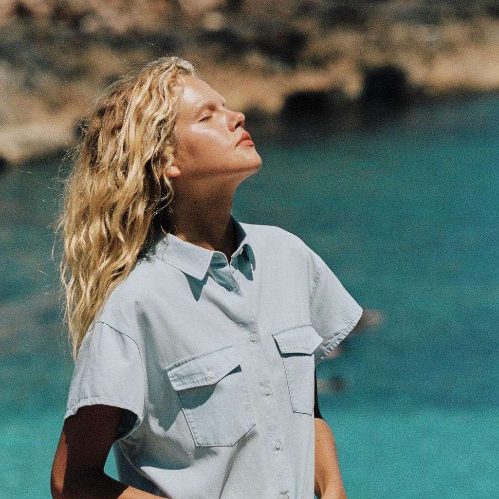 5 ολόσωμες φόρμες από τα Zara που θα σε «σώσουν» στους 35 βαθμούς Κελσίου – Θα τις φορέσεις σε κάθε περίσταση