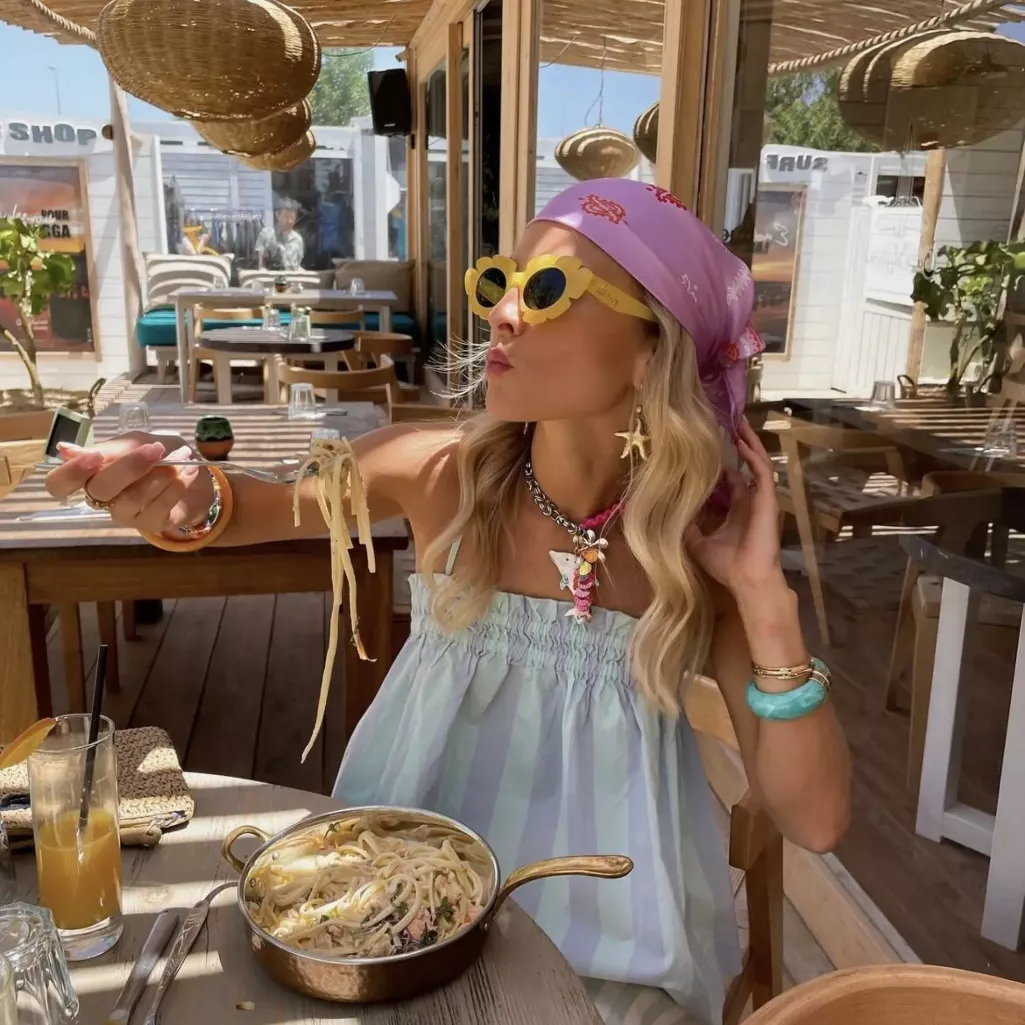 Τα κολιέ που θα πάνε τα looks σου στην επόμενη «φάση» και θα είναι και στις τάσεις του φθινοπώρου