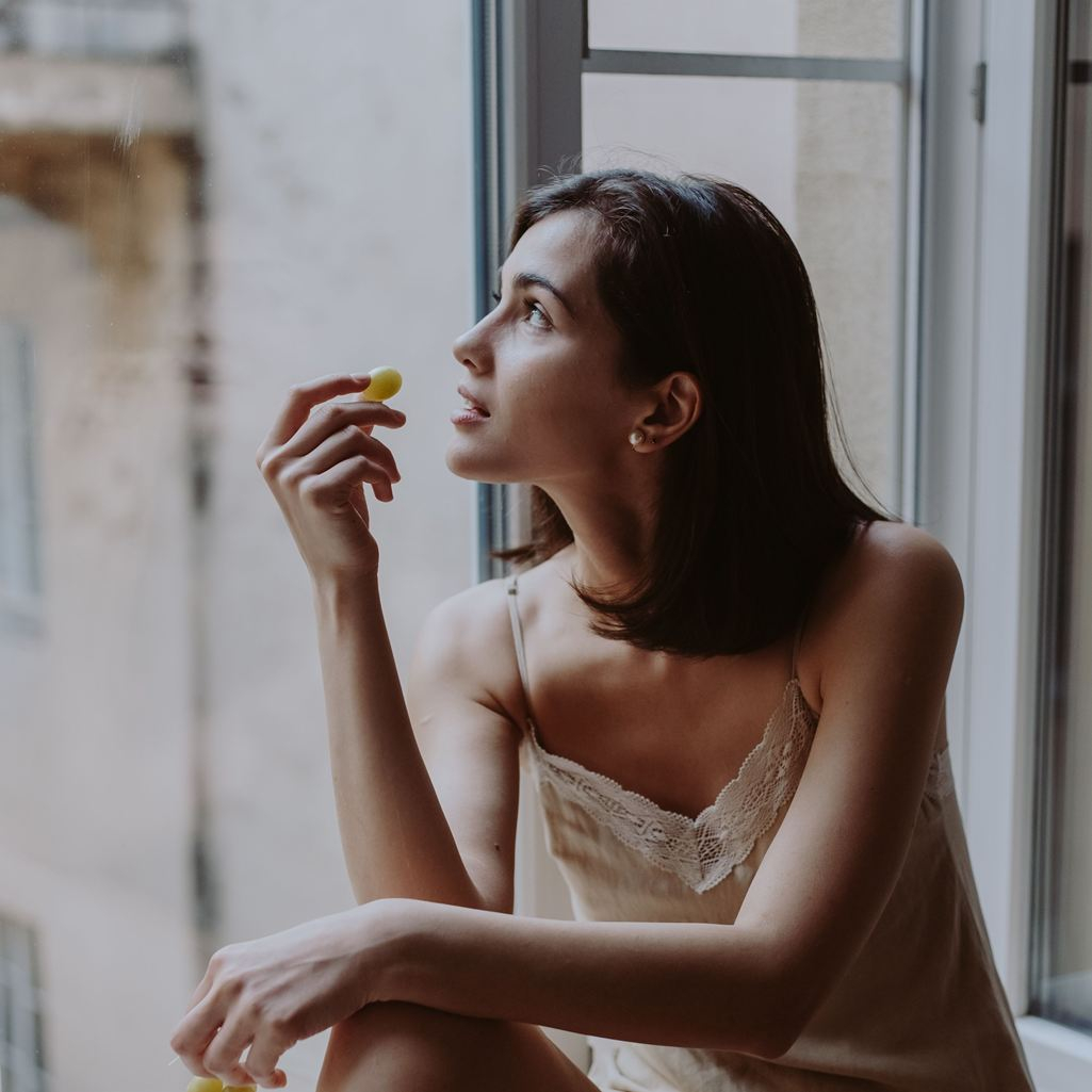Τι είναι το "food noise" και γιατί δεν μπορείς να σταματήσεις να σκέφτεσαι το φαγητό