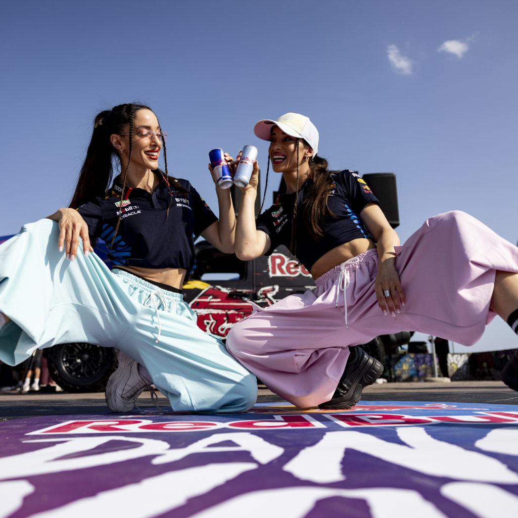 Red Bull Dance Your Style: Οι 16 καλύτεροι street dancers στην Ελλάδα σε εκρηκτικά 1v1 battles - εσύ αποφασίζεις τον νικητή