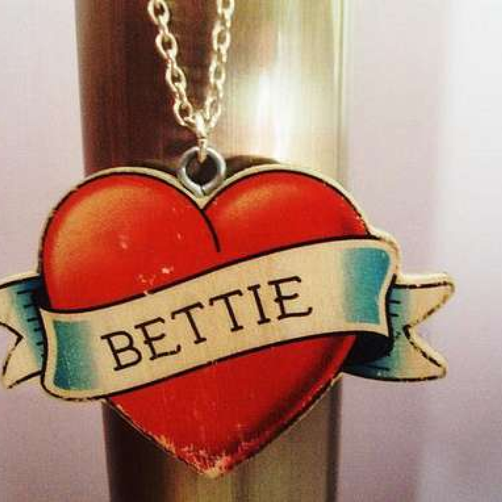 bettie-cute-heart-jewellery-necklace-vintage-Favim.com-99534_large.jpg