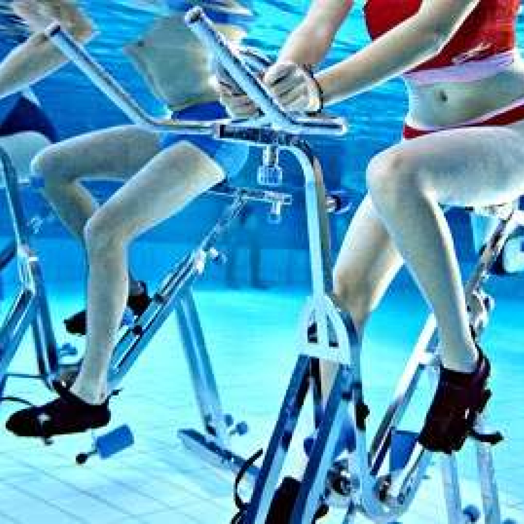 thumb-l-aquabike-les-bienfaits-du-velo-dans-l-eau-2155.gif.jpg