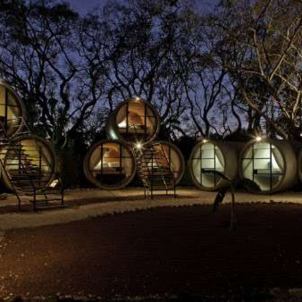 tubohotel1.jpg
