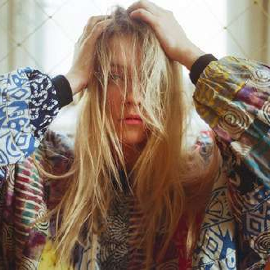 blonde-chloe-sevigny-cute-fashion-girl-photo-.jpg