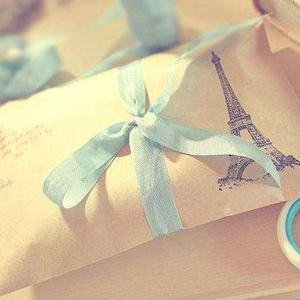 baby-blue-blue-cute-eiffel-tower-france-.jpg