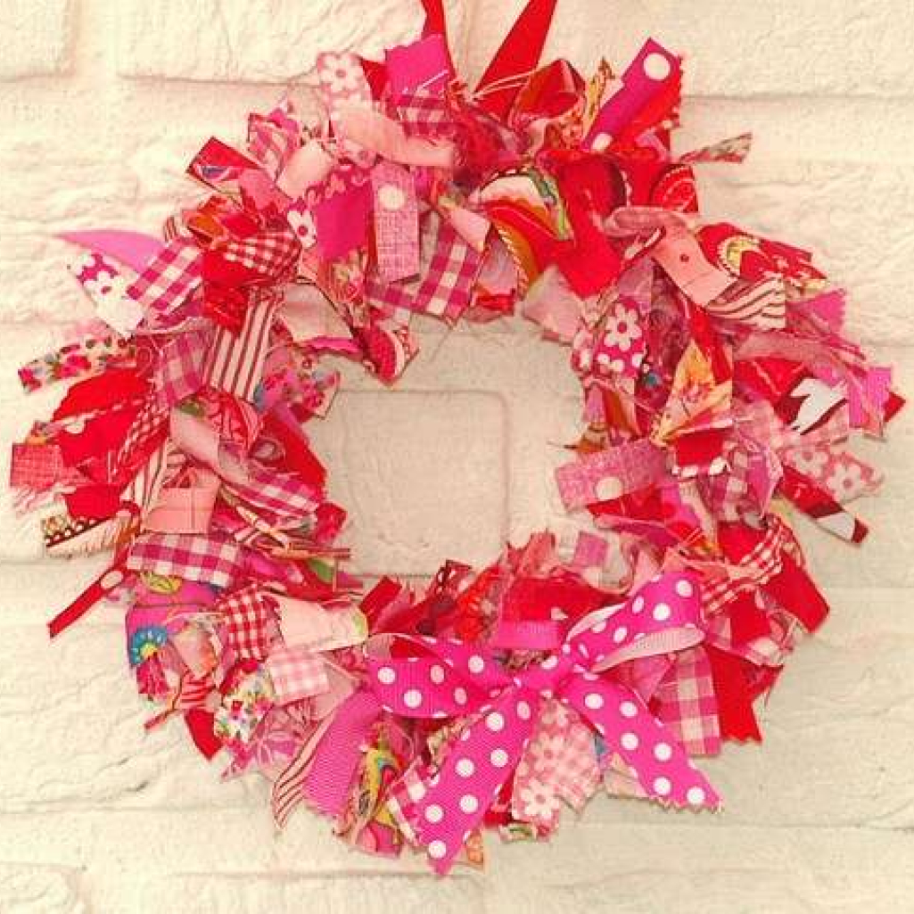 fabric-red-pink-wreath-500x485.jpg