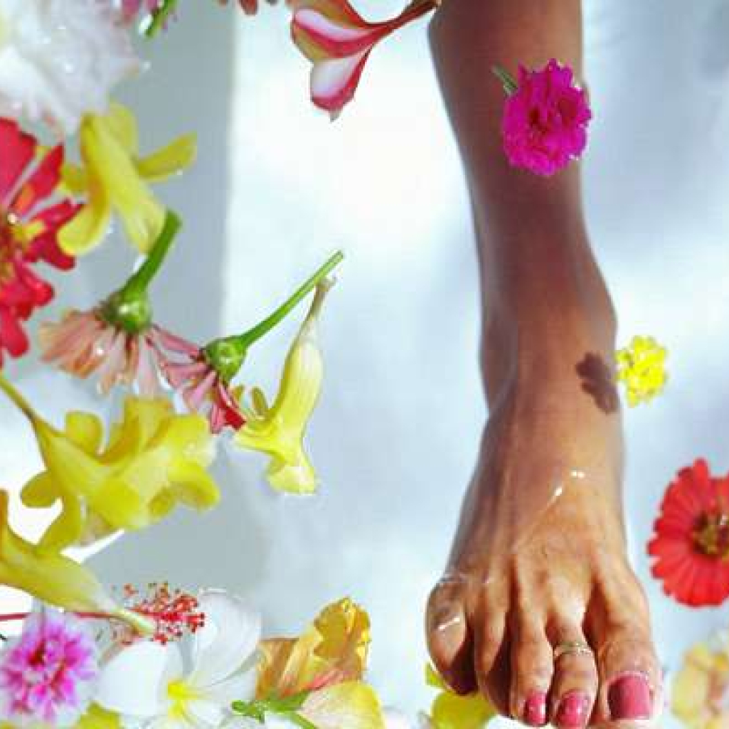 flower-foot-bath.jpg