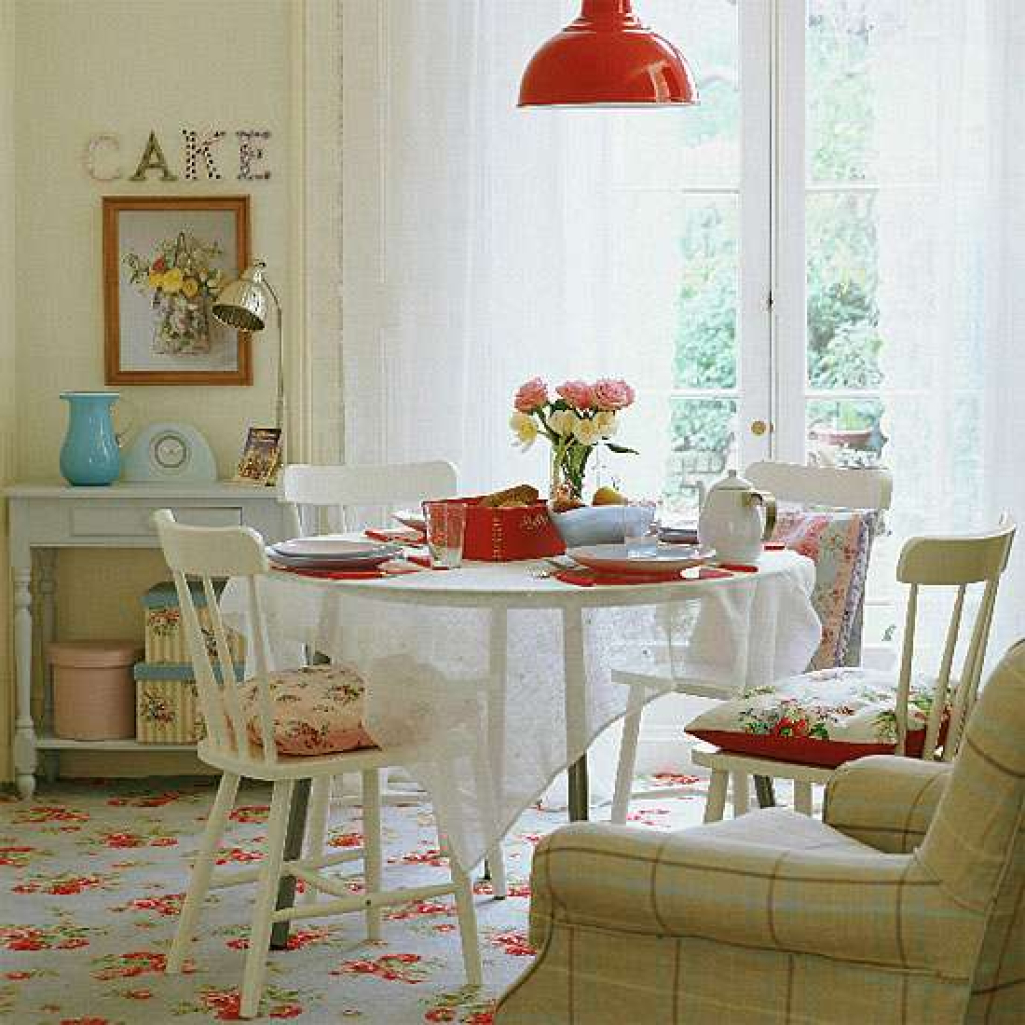 cath-kidston-carpet-from-ideal-home-via-housetohome_co__uk_.jpg