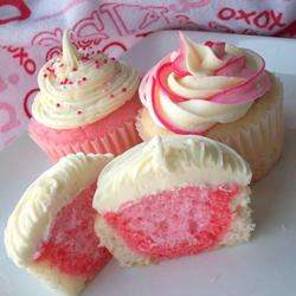 draft_lens2947152module78527591photo_1265421769pink_cupcakes.jpg