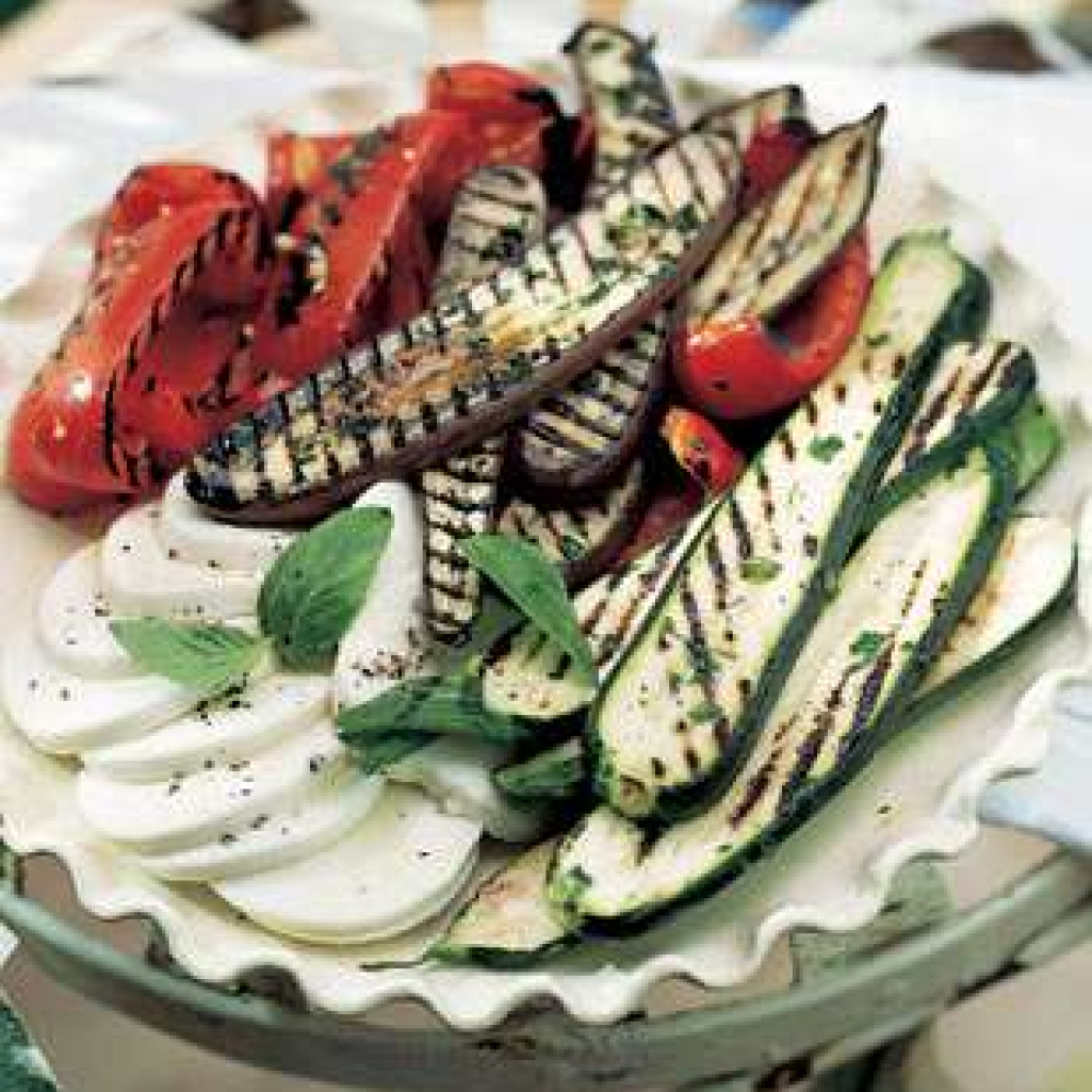 mare_grilled_marinated_vegetables_with_fresh_mozzarella_v-11.jpg
