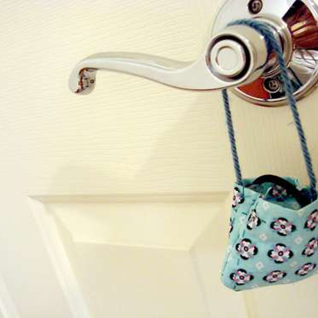 pouch-on-door.jpg