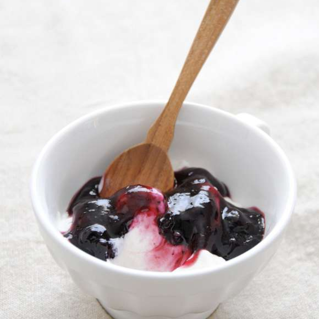 souvenirfotoday29uyogurt1sm.jpg