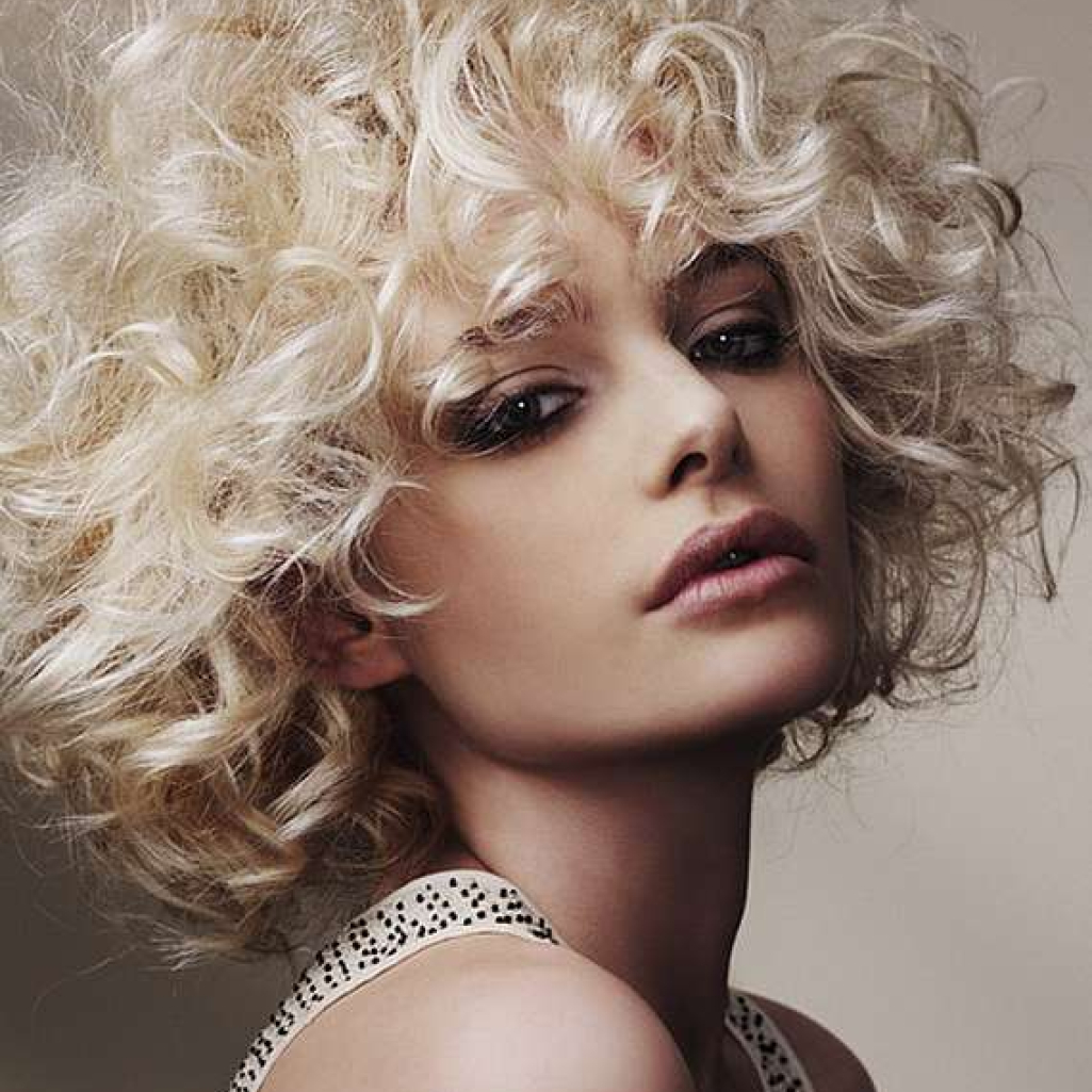 cute-prom-hairstyles-for-2012-28.jpg