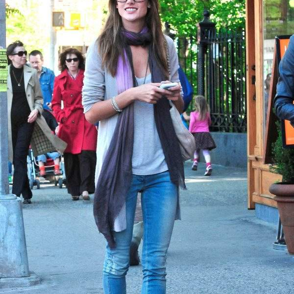 ALESSANDRA-AMBROSIO1.jpg