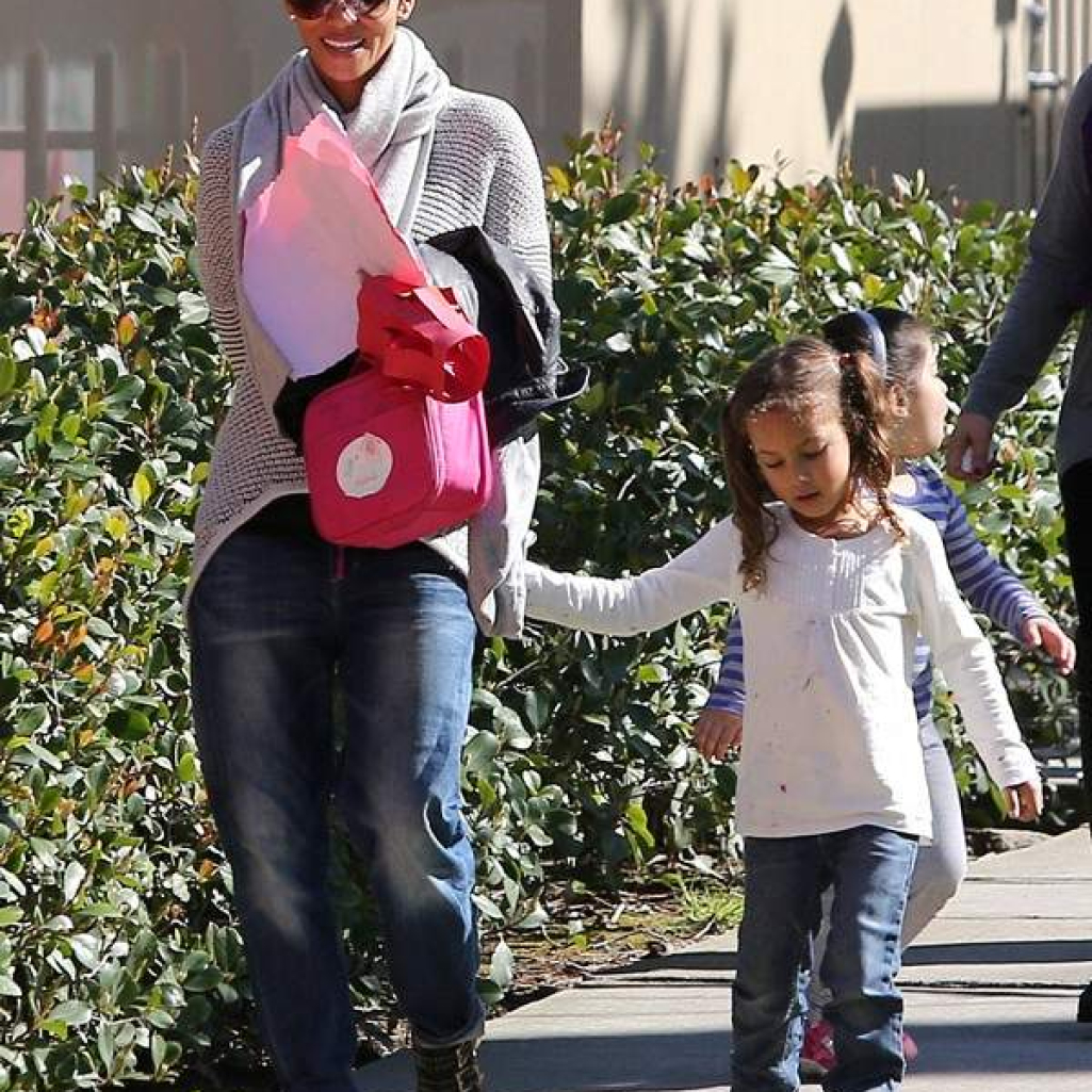 HALLE-BERRY-NAHLA.jpg