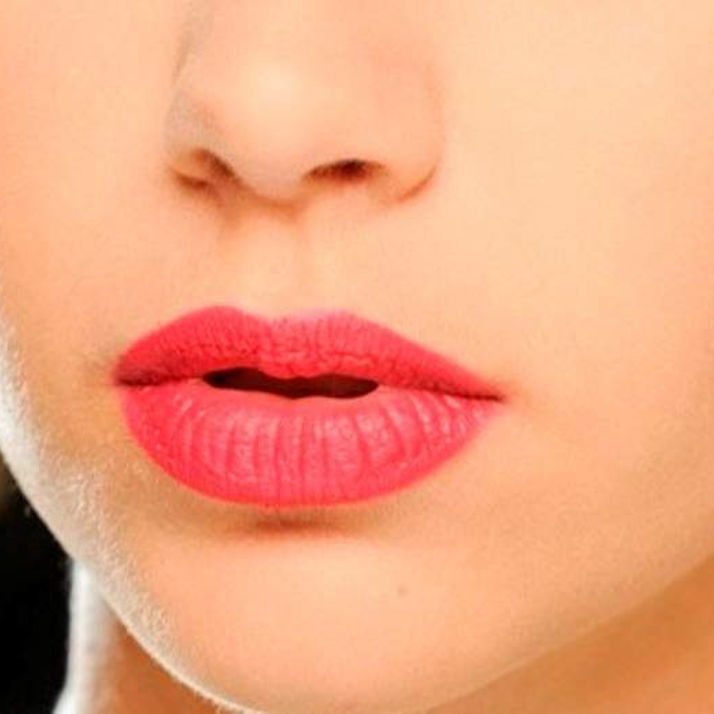 Copy-of-lips-511.jpg
