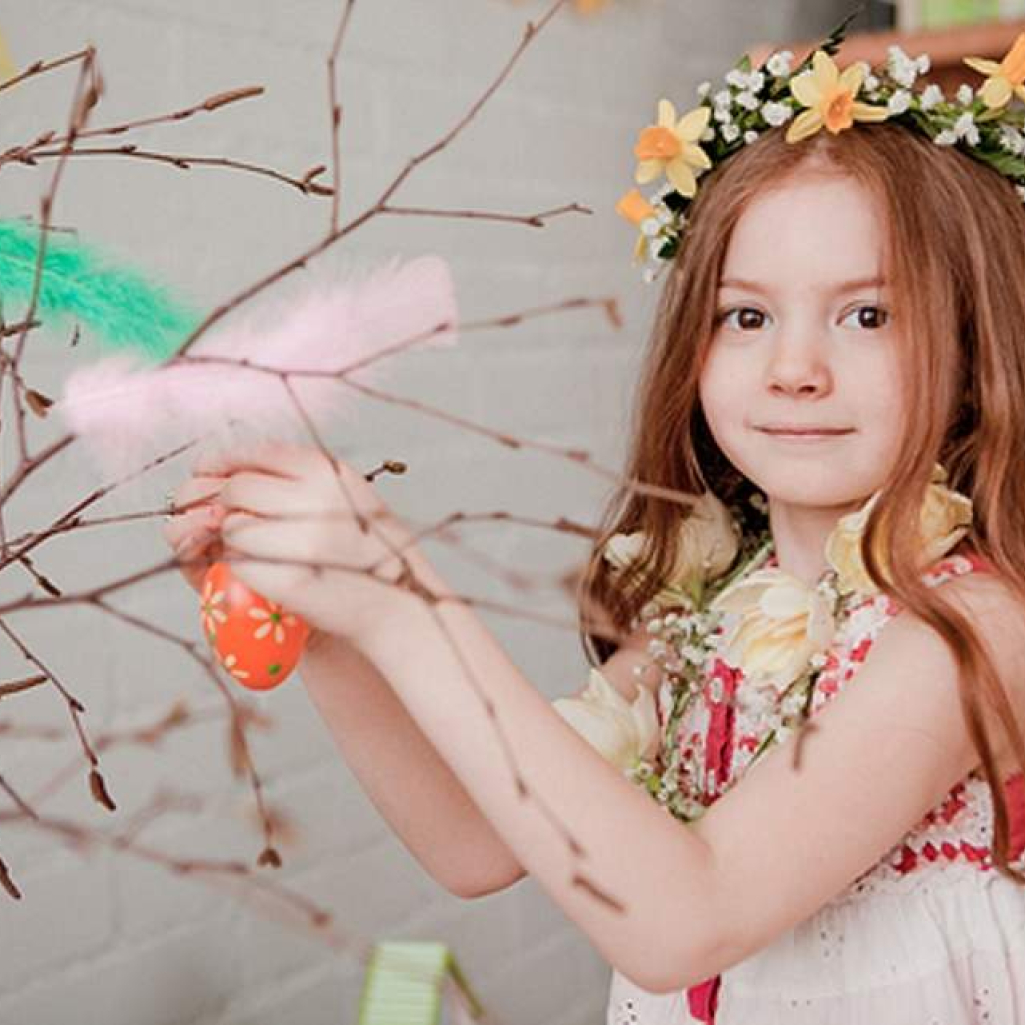 Easter-coming-by-Olga-Golubew_large.jpg