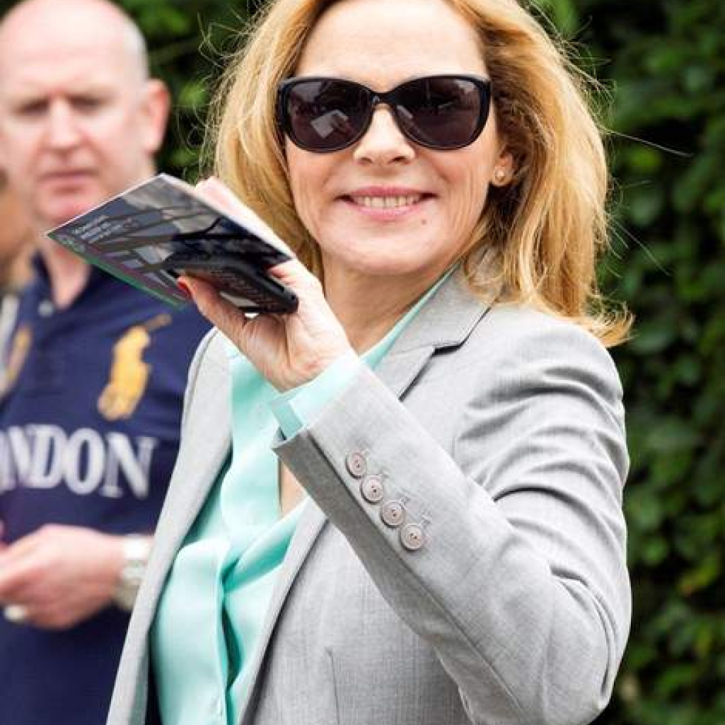 Kim-Cattrall1.jpg
