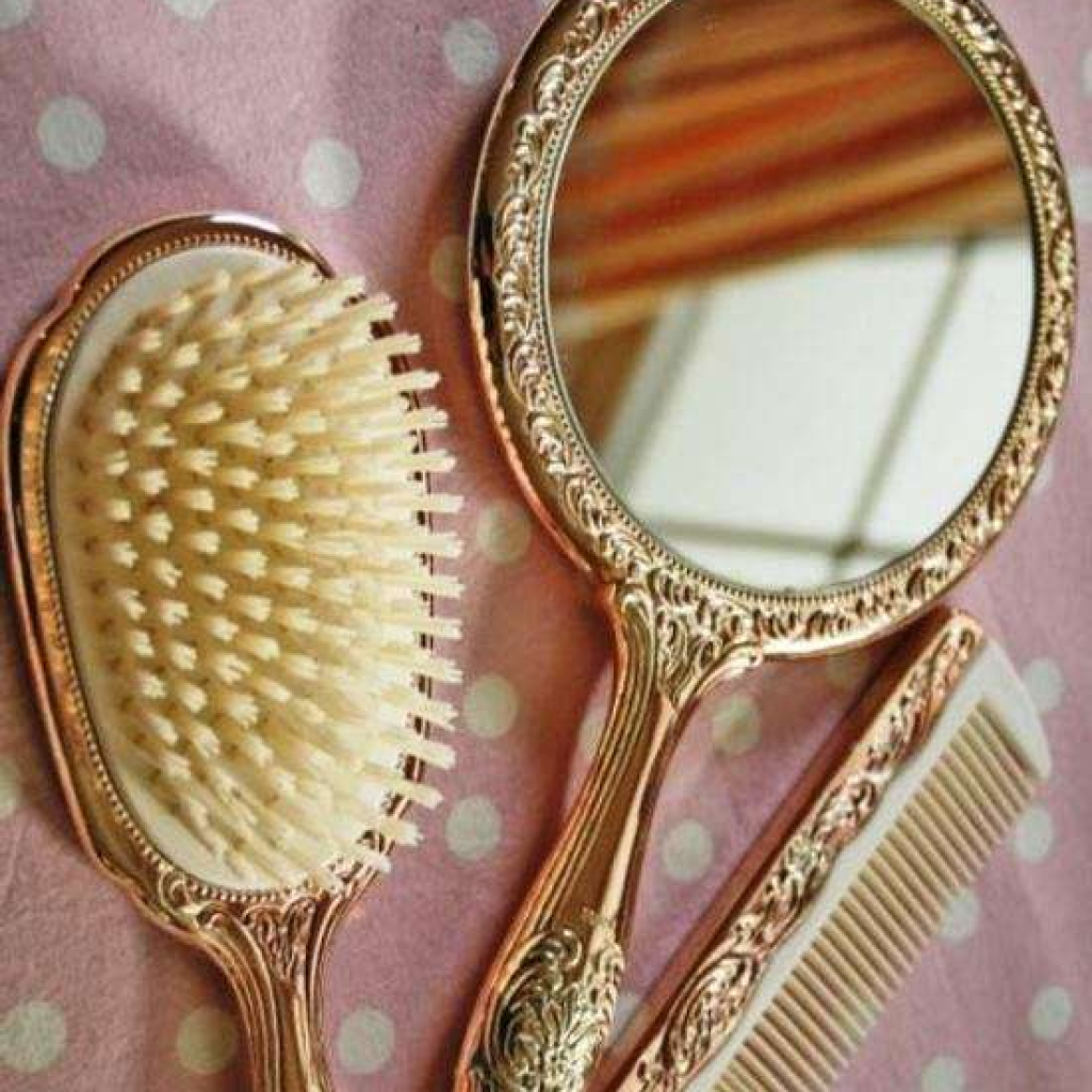 hairbrush-Copy.jpg