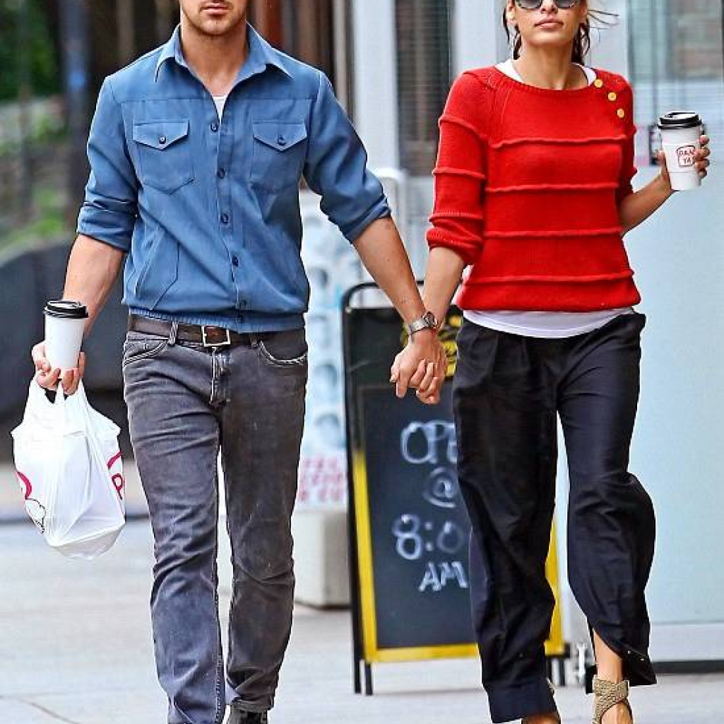 1337701629_ryan-gosling-eva-mendes-zoom.jpg