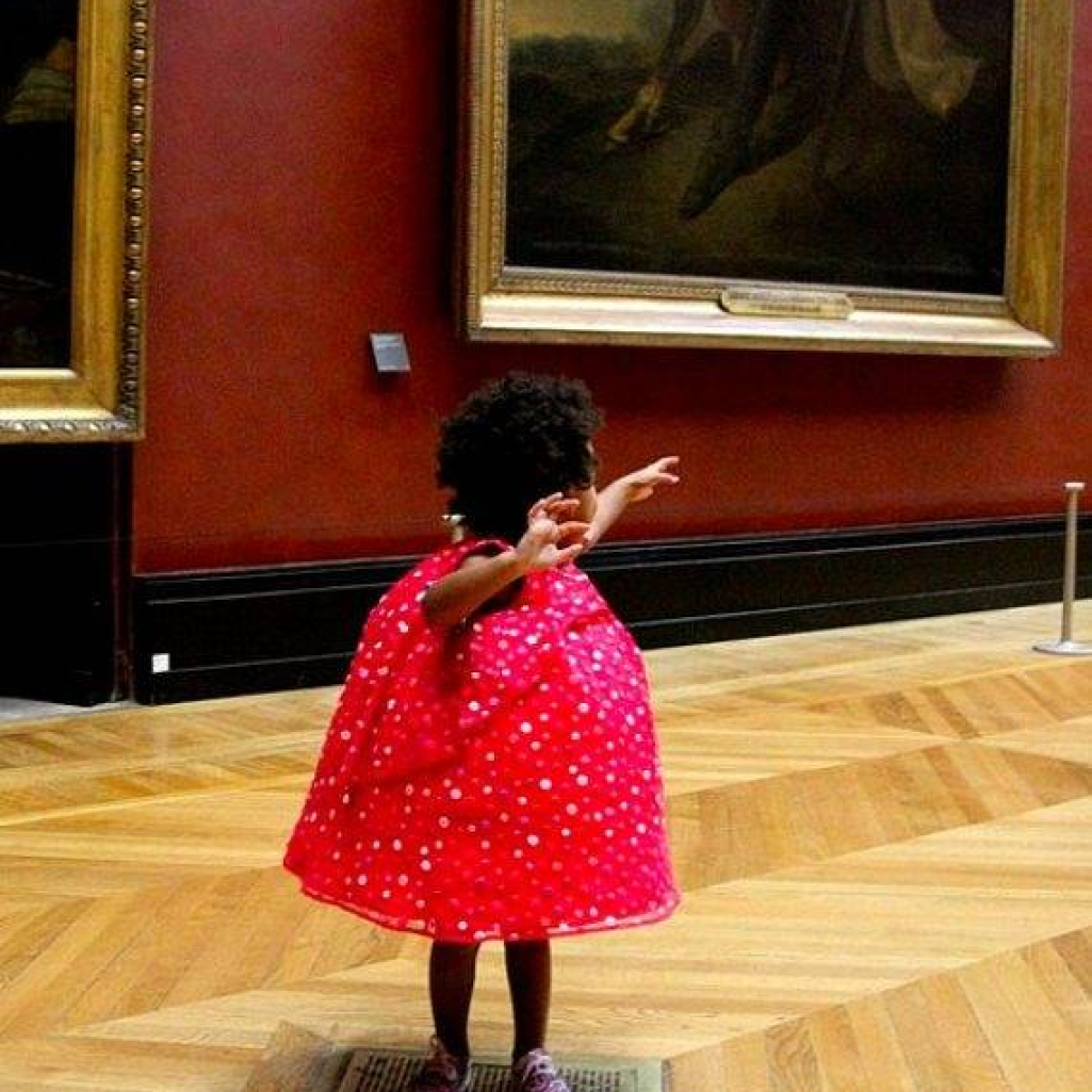 Beyonce-Jay-Z-Louvre-Blue-Ivy-Pictures.jpg
