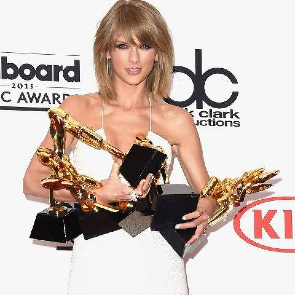 Taylor-Swift-Night-Billboard-Music-Awards-2015.jpg