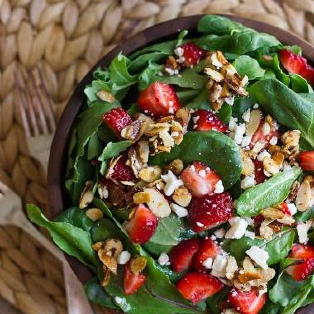 Strawberry-and-Spinach-Salad-.jpg