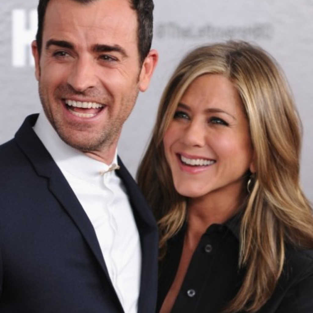 aniston-theroux-570.jpg