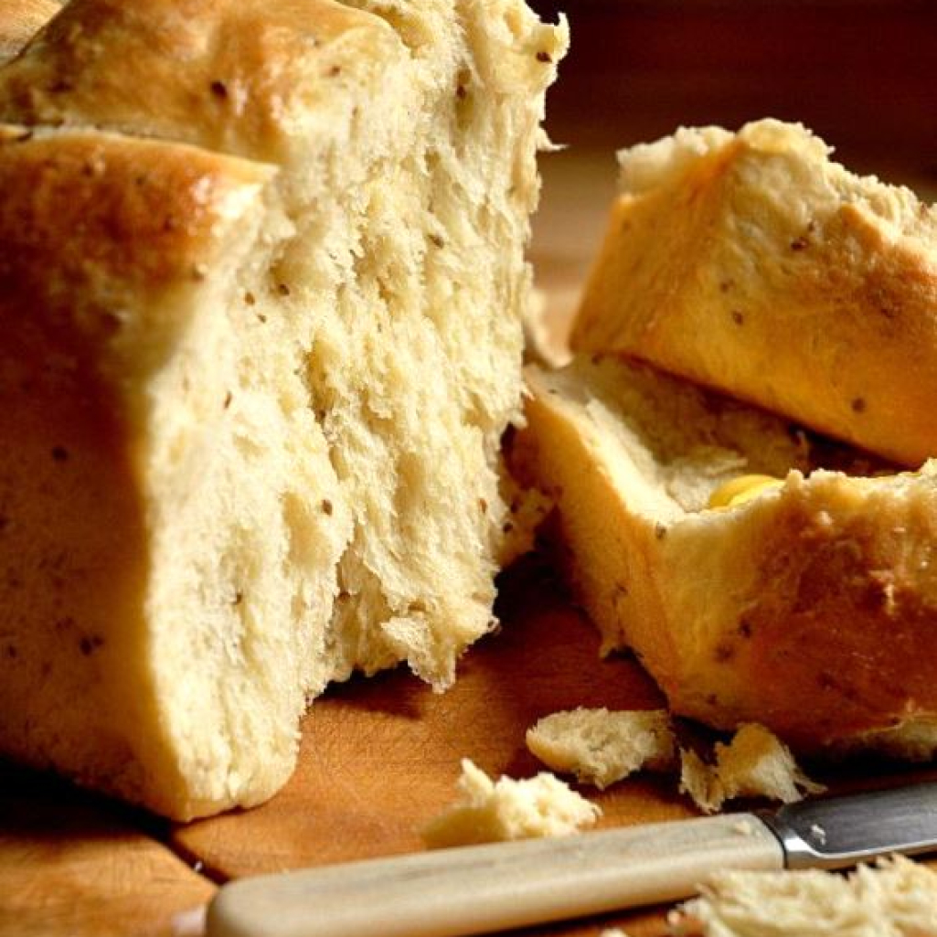 bread-with-anise.jpg