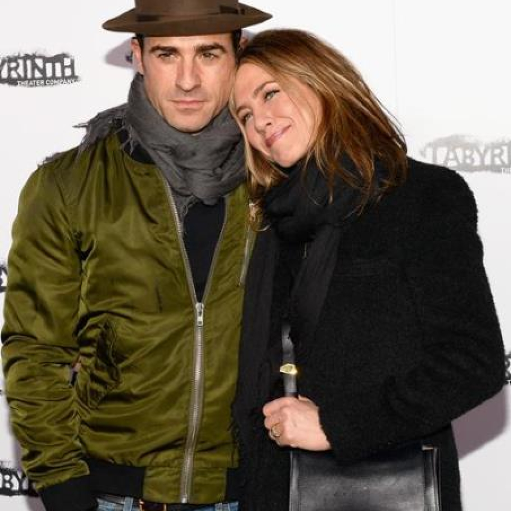 Jennifer-Aniston-Justin-Theroux-Theater-Gala-570.jpg