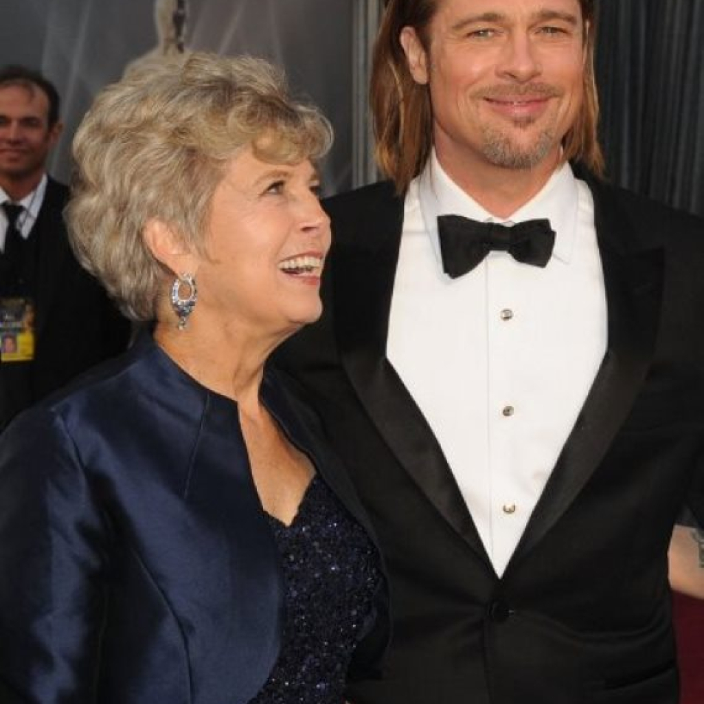 Brad-Pitt-και-η-μητέρα-του-Jane.jpg