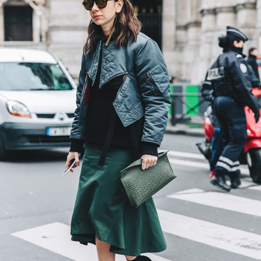 PFW-Paris_Fashion_Week_Fall_2016-Street_Style-Collage_Vintage-Stella_McCartney-Natasha_Goldenberg-Loewe_Clutch-Celine_Shoes-Bomber-1.jpg