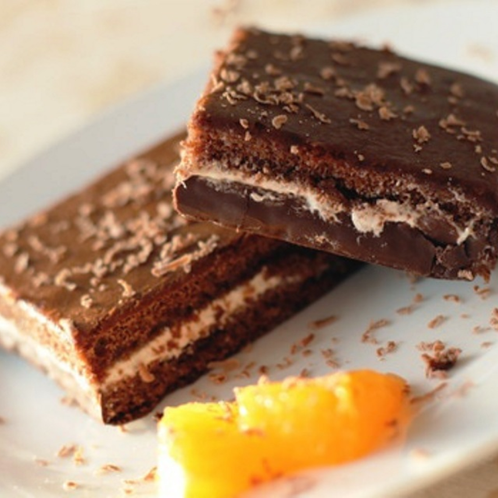 chocolate-dessert-brownies-cake-medium.jpg