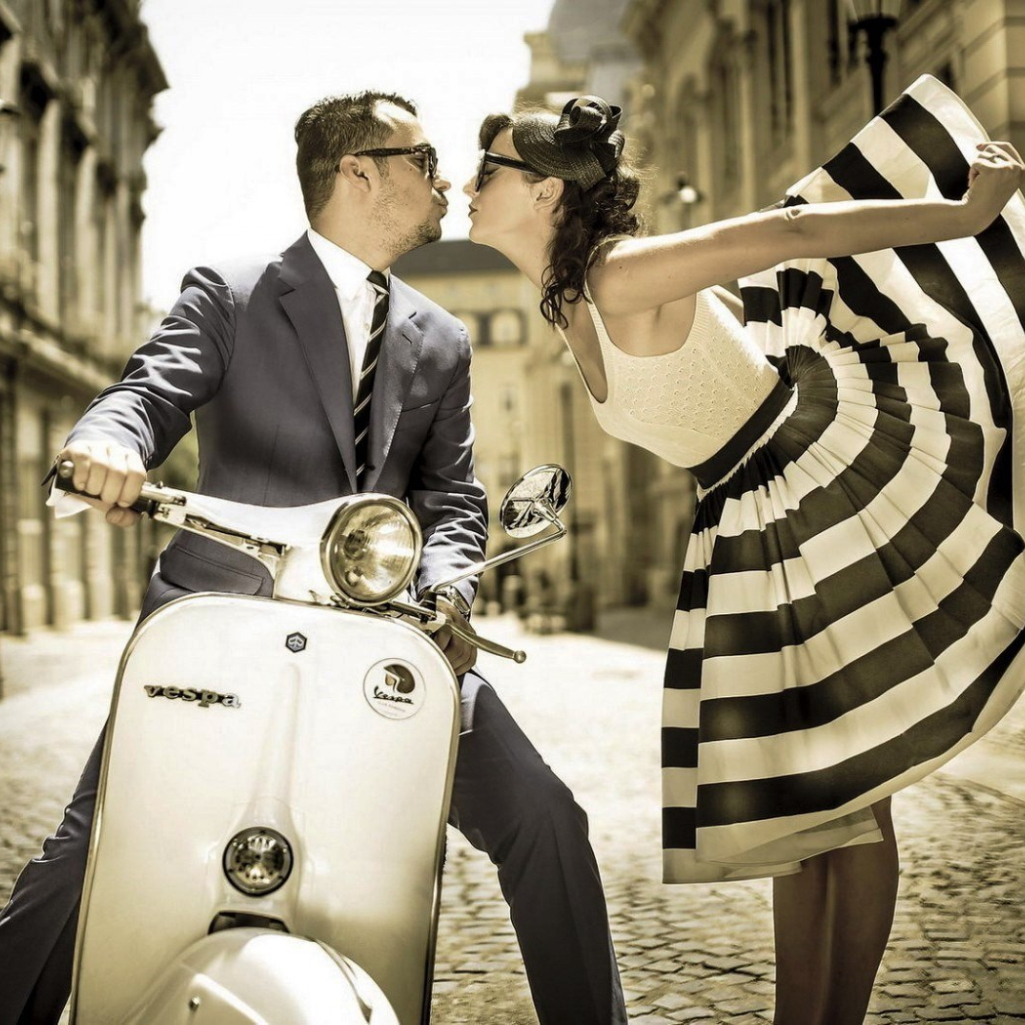 vintage-scooter-vespa-street-boy-girl-kiss-hd-images.jpg
