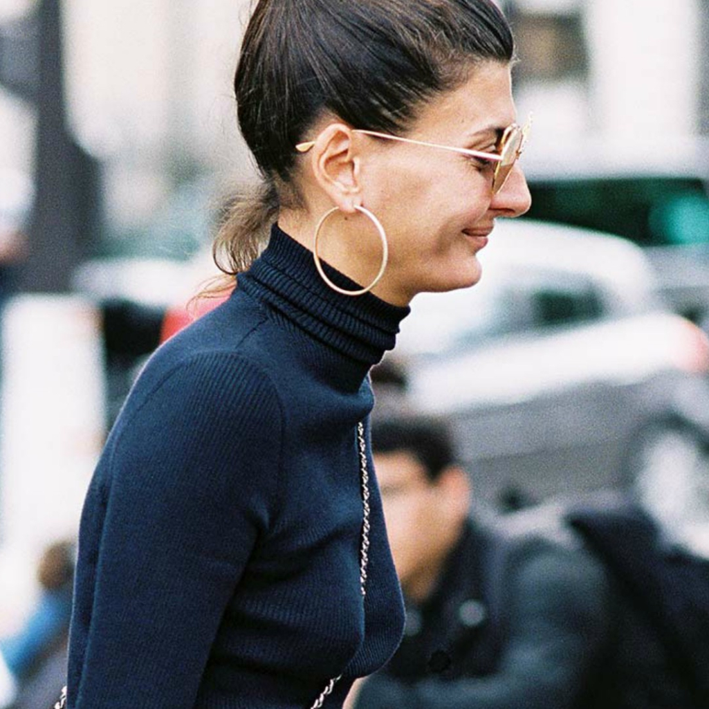 giovanna-bataglia-hoop-earrings.jpg