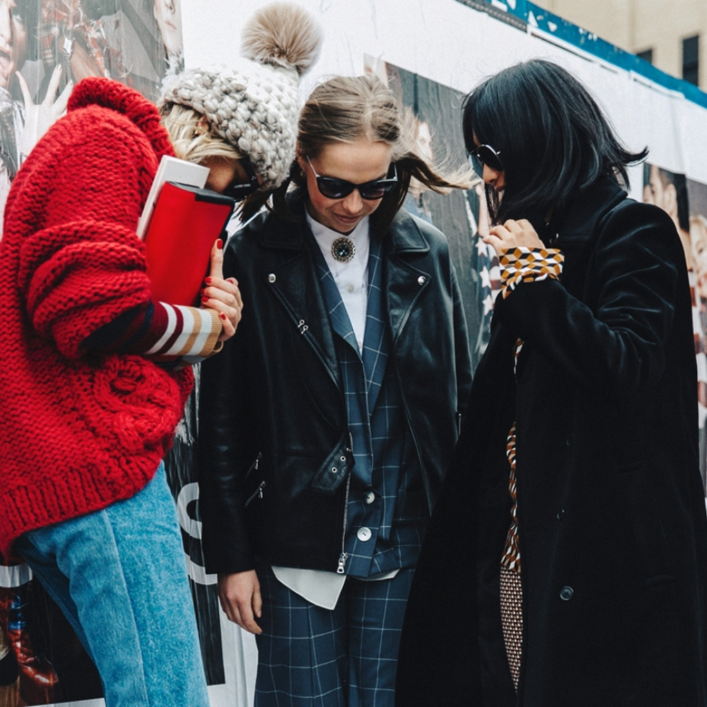 nyfw-new-york-fashion-week-fall-winter-17-street-style-camille-charriere-vetements-jeans-red-sweater-beanie-snake-boots-margaret-zhang-1.jpg
