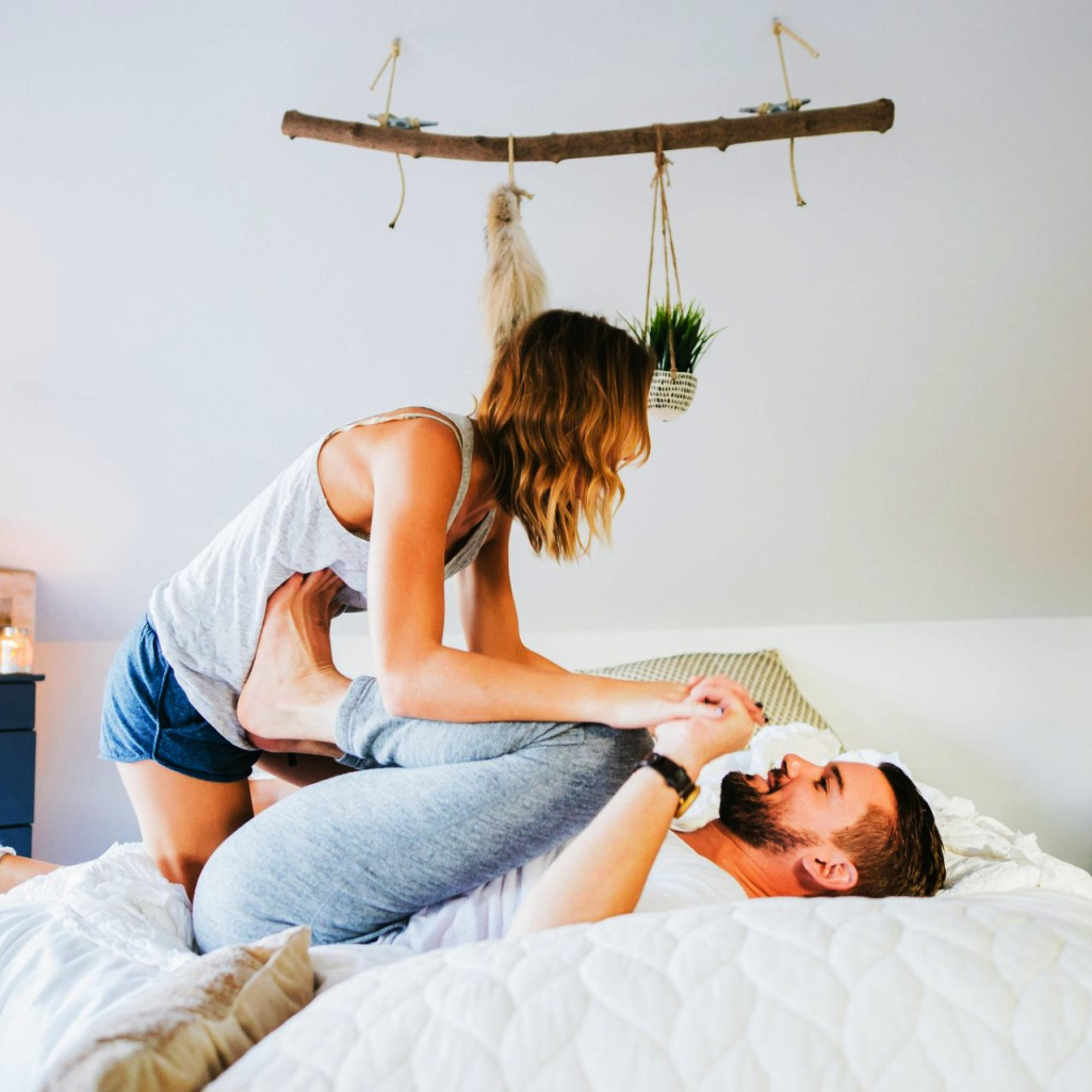 bedroom-newlywed-photo-shoot-1.jpg