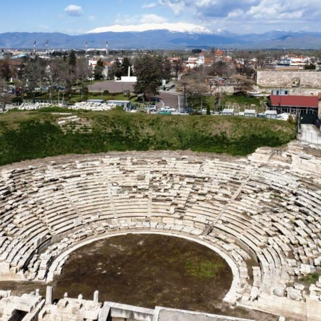 h-2-ancient-theater.jpg