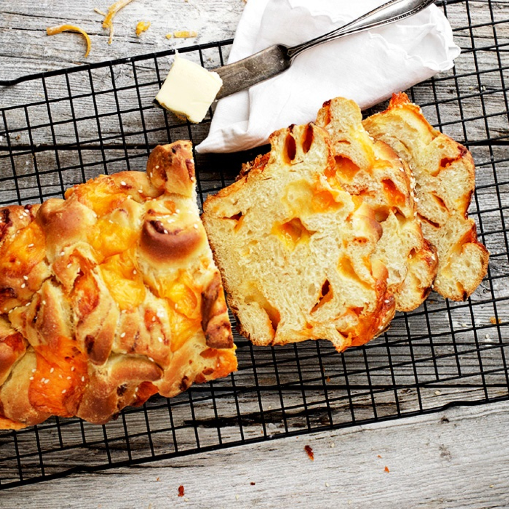 cheese-bread1050-7.jpg