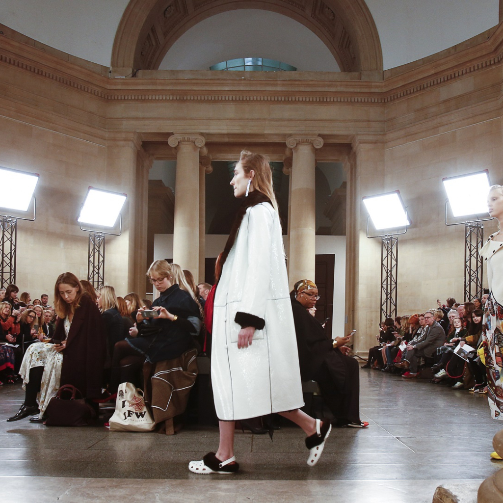 christopher-kane-waw1718-132.jpg