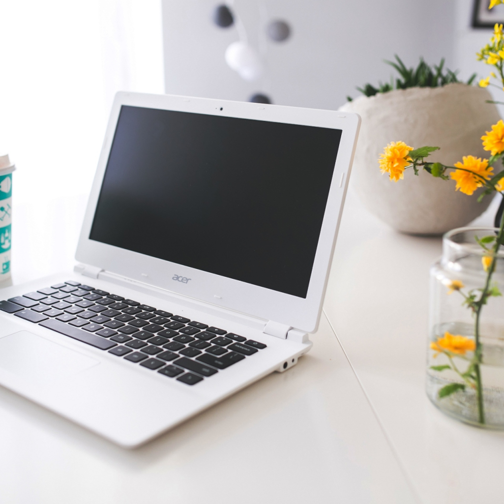 coffee-desk-laptop-notebook.jpg