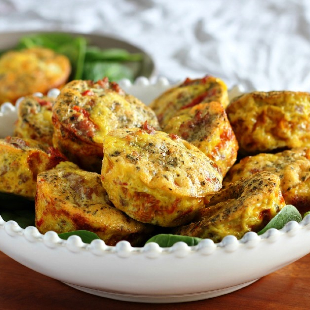 sausage-pizza-egg-muffins-paleo-and-whole30.jpg