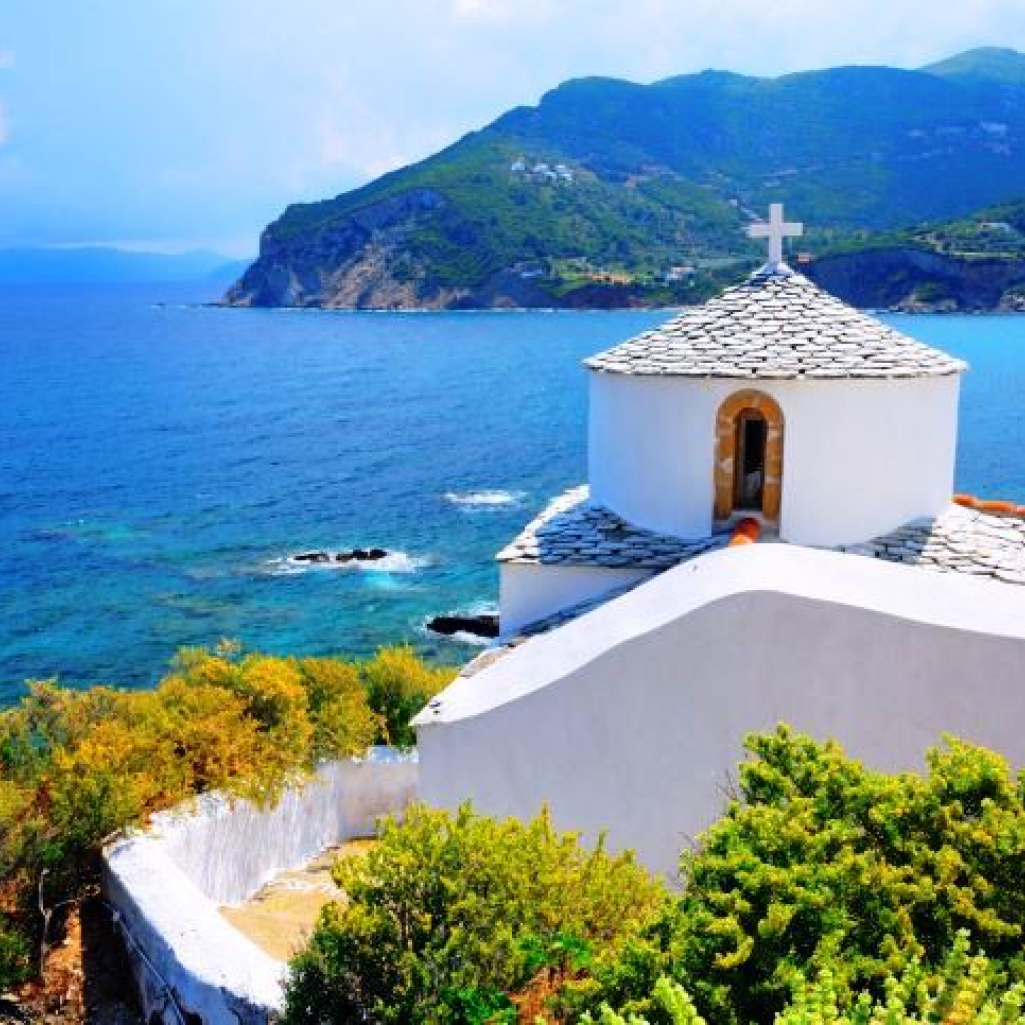 beautiful-white-church-skopelos.jpg